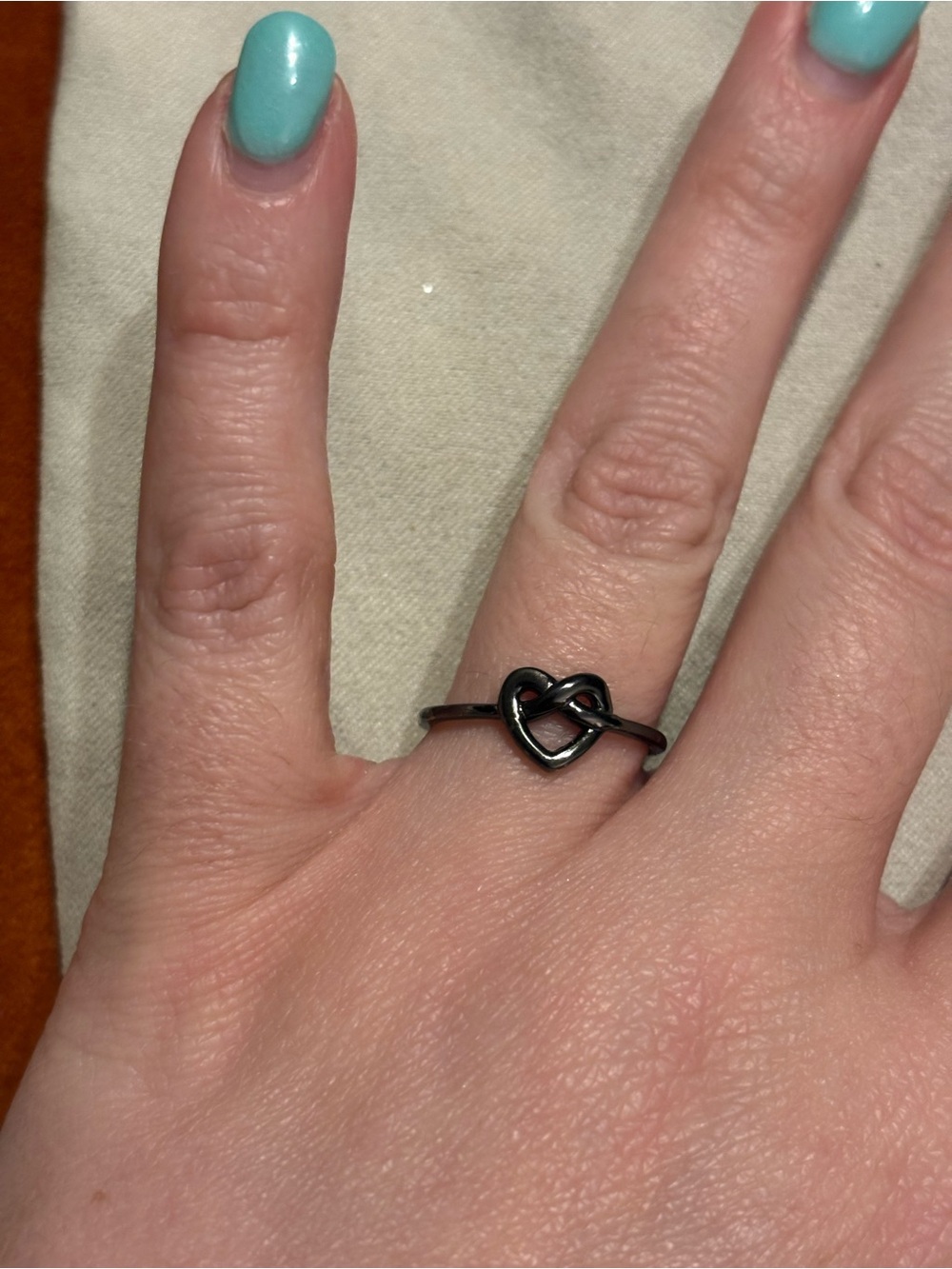 Sterling Silver Black Heart Knot Ring